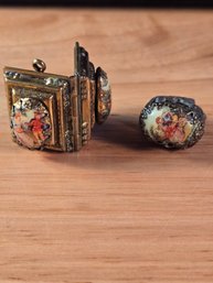 (2) Vintage Ceramic Fragonard Style Pendants (EL40)