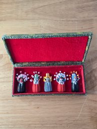 (5) Vintage Japanese Ceramic Kabuki Opera Mask Pins (EL74)