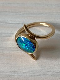 Vintage 10k Gold Deep Blue/green Opal Ring  (DL51)