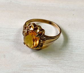 Vintage 10k Gold Ring With Yellow Stone   (DL19)