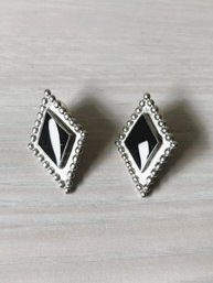 Vintage Sterling Silver And Onyx Stud Earrings   (DL65)