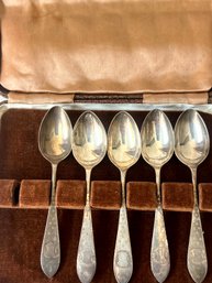 Vintage Sterling Silver Spoons In Box - 5   (DL73)