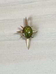 Vintage 9Kt Gold Starburst Pendant Green Stone  (DL113)