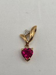 10K Gold And Diamond And Ruby Heart Pendant (EL21)