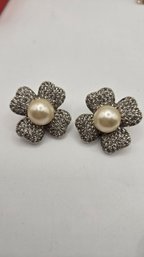 Vintage Rhinestone And Faux Pearl Flower Earrings (EJ184)