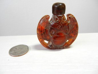 Vintage Hand Carved Amber Snuff Bottle (DP31)
