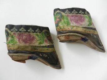 Vintage Nailed Heels Painted Details Lotus Foot Outdoor Shoes   (DP88)