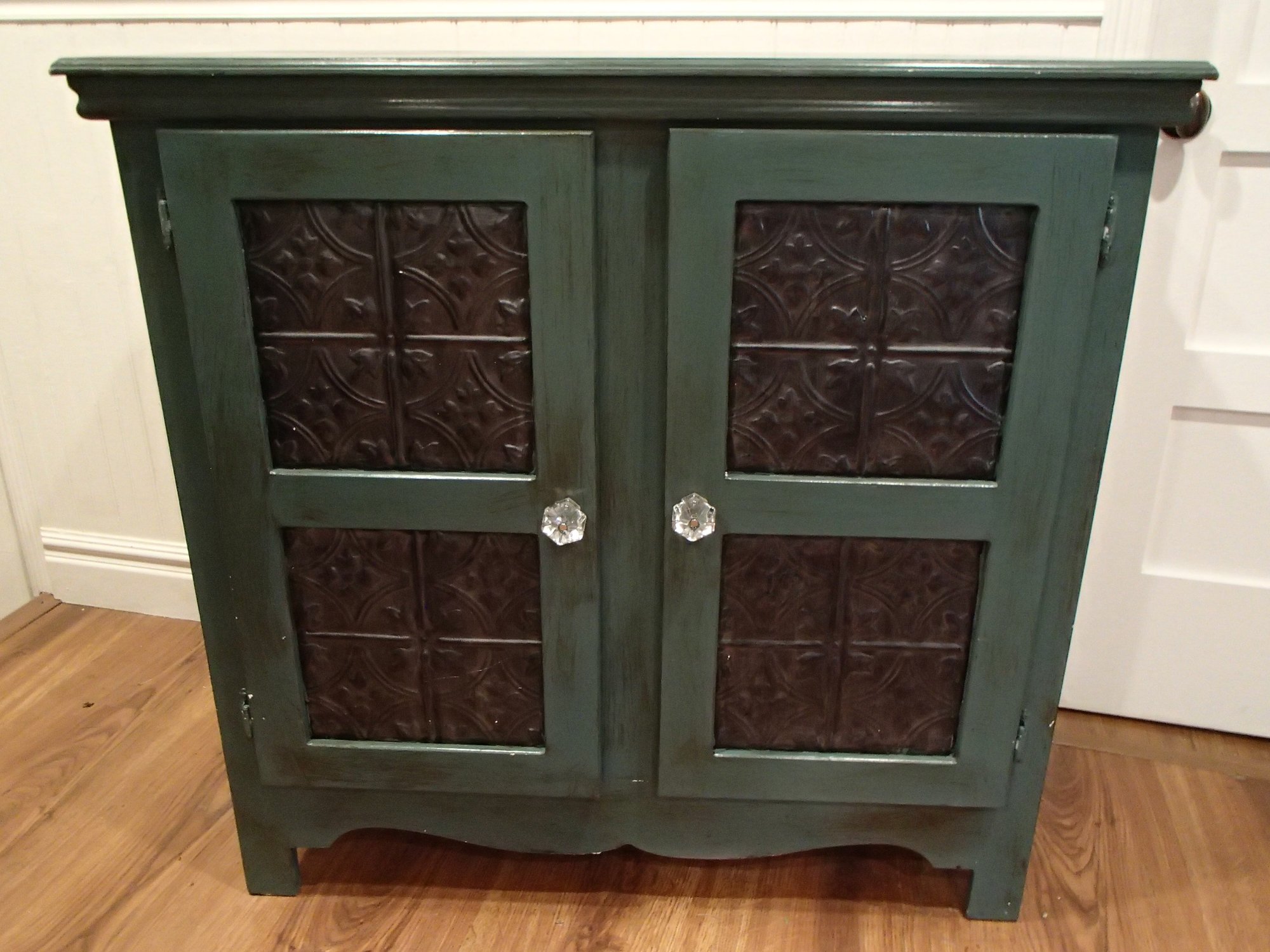 Nice Size Storage Cabinet #6486 | Auctionninja.com