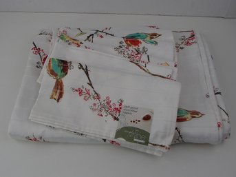 Lenox Microfiber Napkins And 116' X 80' Matching Table Cloth