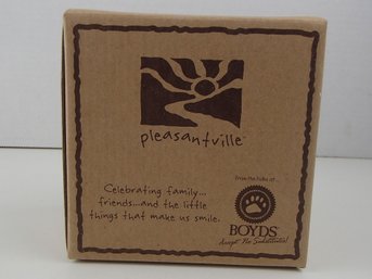 NIB First Edition Boyd's Pleasantville Hold Me Unopened