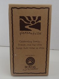 NIB Boyds Bears Pleasantville Figurine On Top Of The World
