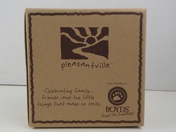 NIB First Edition Boyds Bears Pleasantville Figurine Away We Go!