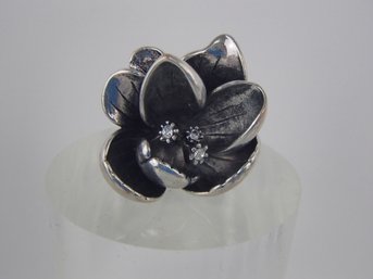 Metal Flower Cocktail Stretch Ring Size 8 Weight 20.4g