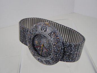 Vintage Watch Made In Hong Kong, Japan Movement And Stainless Steel Band