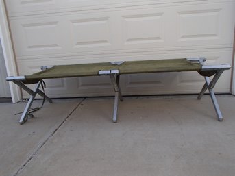 Reyes Industries Folding Cot