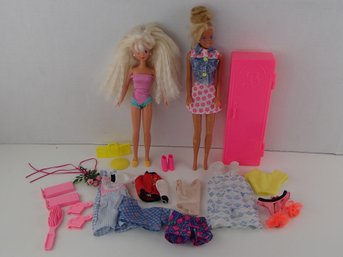 Skipper, Barbie And Accessories
