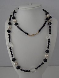 17.5' Acrylic And Plastic Bead Necklace