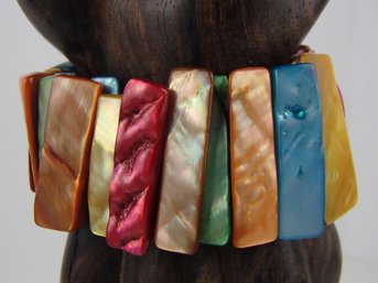 Gorgeous Shell Stretch Bracelet