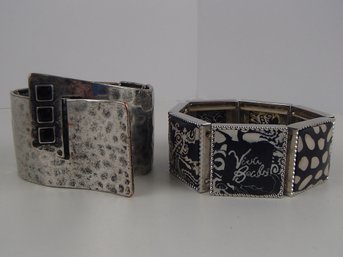 Two Vintage Metal Stretch Bracelets One By Viva Beads Includes Bag