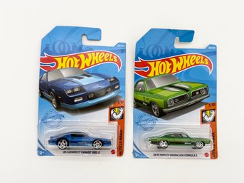 Hot Wheels Muscle Mania Camaro IROC-Z & Barracuda Formula S  Sealed
