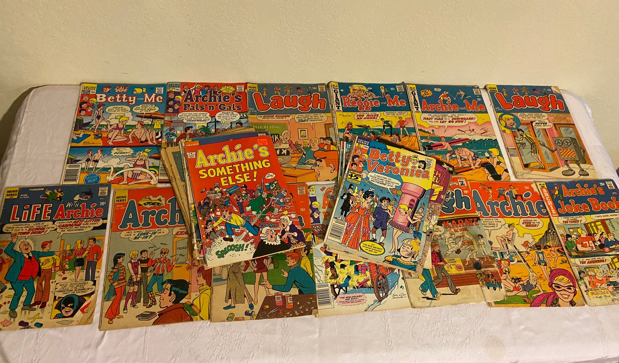 Archie Comics #7073 | Auctionninja.com