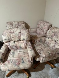 4 Retro Chairs