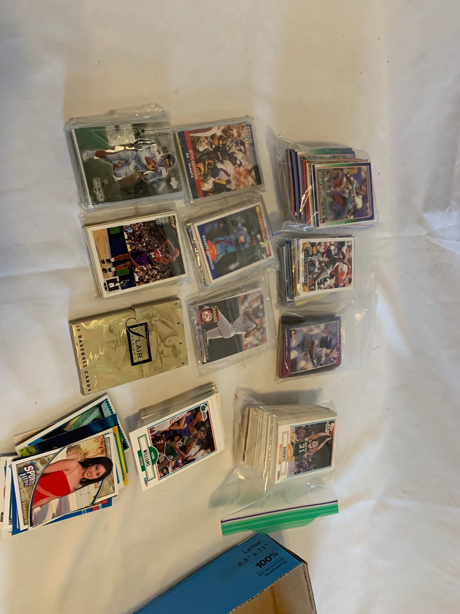 Mixed Card Collection Mixed Card Lot #5714 | Auctionninja.com