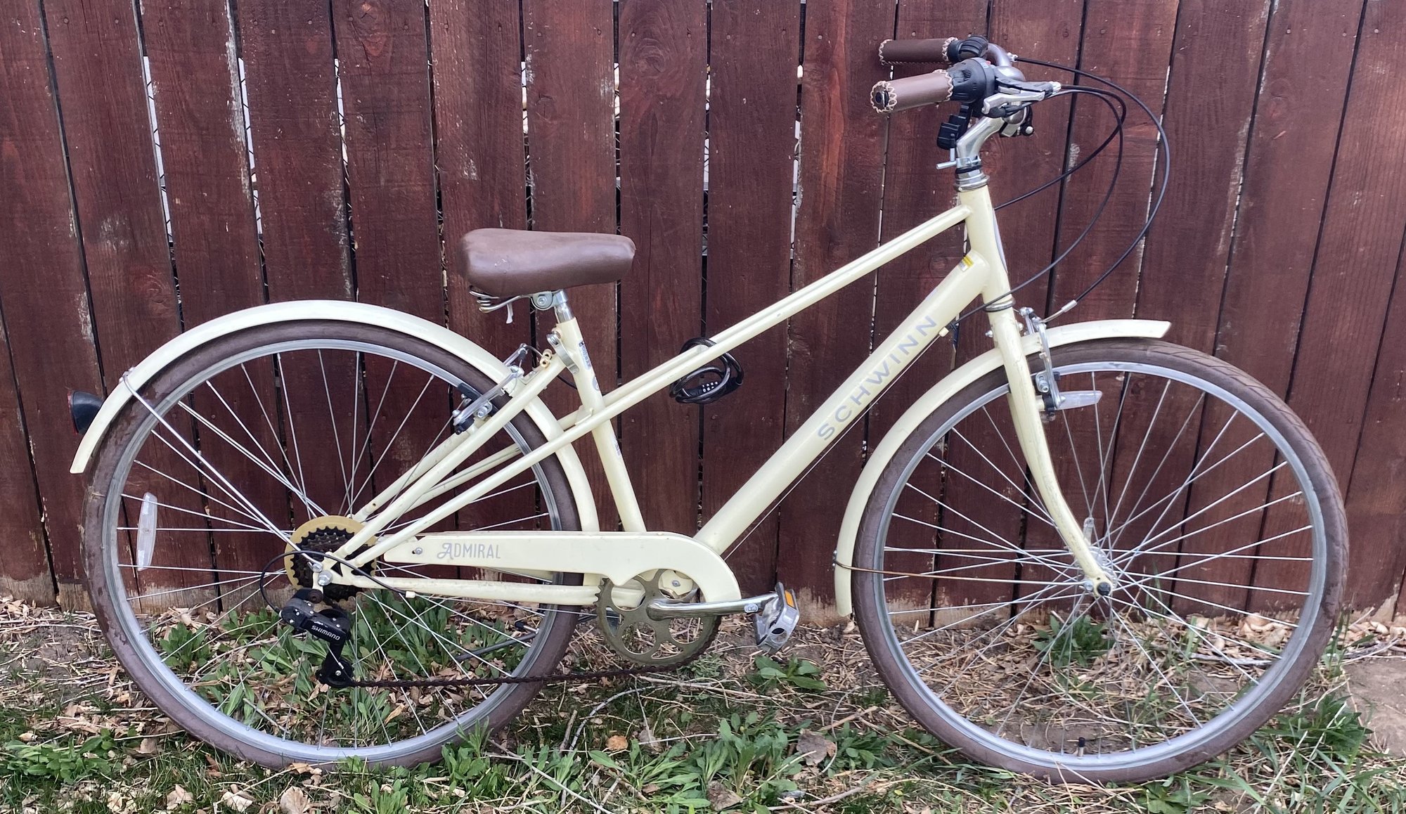SCHWINN ADMIRAL Pale Yellow Bicycle - 27" Wheels - Seat Is 30" Or Higher  #9604 | Auctionninja.com