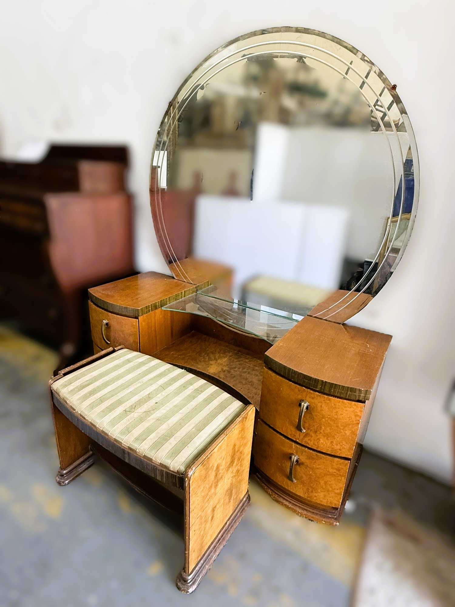 MCM Vanity Beauty Set w/Initials MRM; Bakelite? Collectible Pieces Replacement 1940s Vanity Case, Green Celluloid Vanity Set, 40s Vanity  main image 2