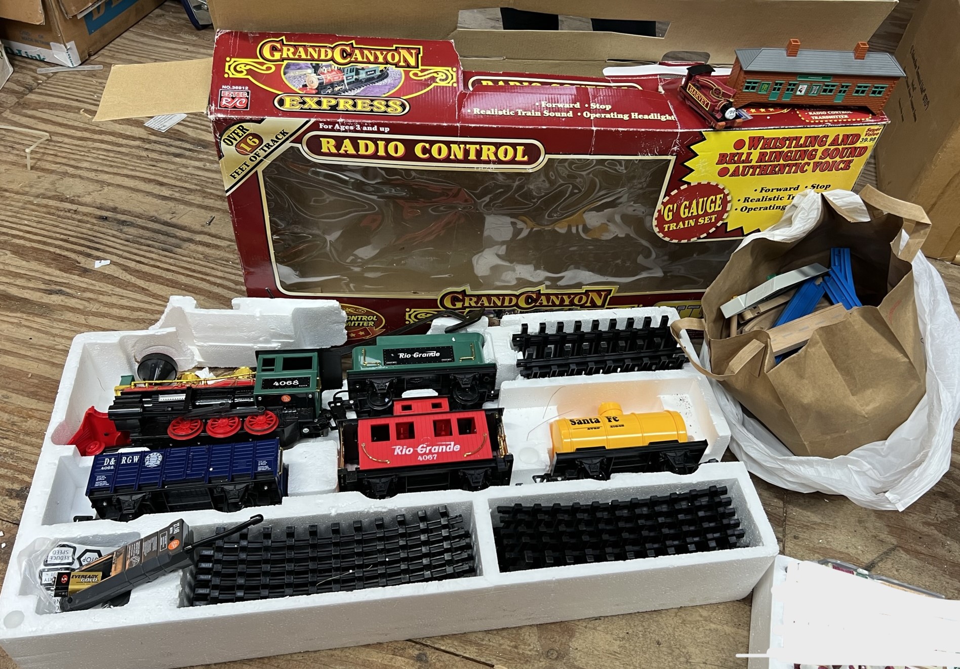 GU/ New In Box Vintage Eztec Grand Canyon Express Radio Control