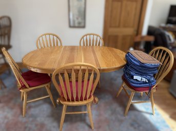 FR/ 15pcs - Oak Pedestal Table With 2 Leaves, 5 Chairs And Chair Pads