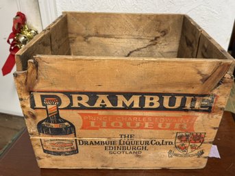 AN-361/ Vintage Wood Drambuie Box Crate