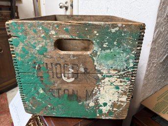 AN-176/ Vintage Hood Wood Milk Crate