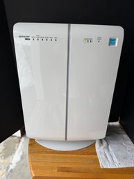 G/ Sharp Air Purifier - Model FP-P35CX