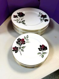 C/ 15pcs - Stunning Royal Albert 'Masquerade' Bone China Plates - Red Roses, 7 Dessert/Bread & 8 Dinner Plates