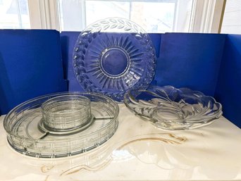 1DR/ 4pcs - Lovely Glass Serveware: Large Round Chip/Dip Plate, Large Serving Plate, Med Shallow Footed Bowl
