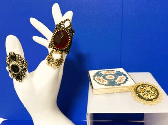 SH/ Bag 4pcs: Vintage Goldtone Round Brooch, Black & Rhinestone Ring, Dramatic Lrg Ring W Red Stone, Pill Case