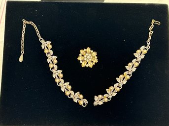 SH/ Bag 2pcs - Womens Silver Tone And Rhinestone Fancy 12.5' Choker And Brooch