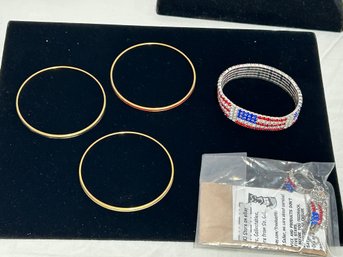 SH/ Bag 6pcs - Patriotic USA Silver And Gold Tone - Rhinestone Set: Ring, Bracelet, Necklace And 3 Bangles