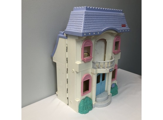Fisher Price Vintage 1990's Loving Family Classic Dollhouse #5409
