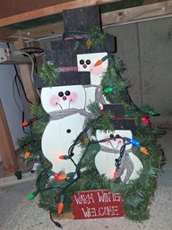 Wood Snowmen Family Decor