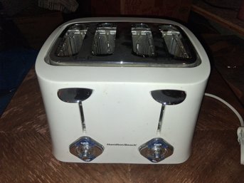 Toaster Hamilton Beech White