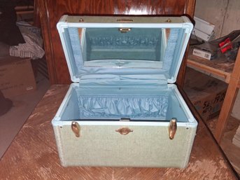 Vintage Make-up Suite Case Tan With Blue Inside #2