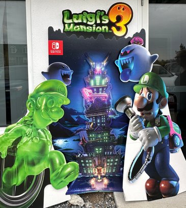 Nintendo Gamestop Luigi's Mansion Used Gamestop LUIGI'S