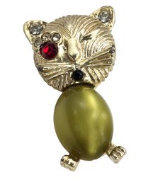 Lot 976LC - 1960s Winking Cat Brooch With Green Cabochon