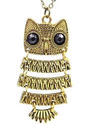 Lot 979LC - WHO WHO! Statement Owl Pendant And Necklace Cute!