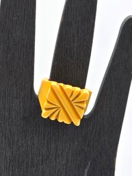 Lot 908WA - 1930-40s Bakelite Vintage Signet Sunburst Ring Tested Size 7 - Art Deco