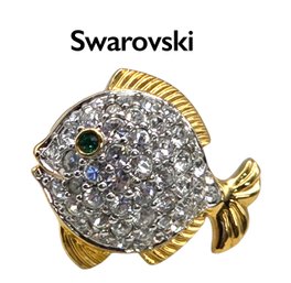 Lot 927WA - Swarvoski Crystal Signed Little Fish Pin - Adorbs!