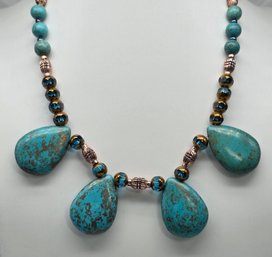 Lot 903A - Southwestern Style Boho Chic Style Howlite Bronze Fleck Beads & Crystal Statement Necklace
