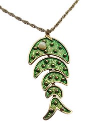 Lot 901SES - 1970s Green Fish With Faux Pearl Eye Pendant Necklace